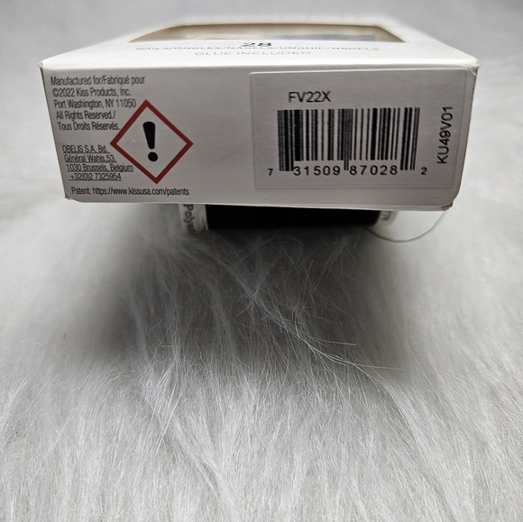 NIB Kiss Vogueish Fantasy Nail Set - Pink, Blue, Silver Long Length - Picture 3 of 3